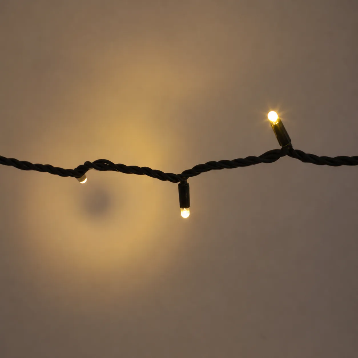 10M 100 LED Straight String Lights – Warm White